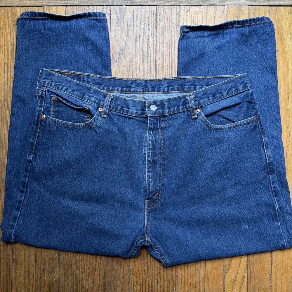 Levi's 505 Jeans Mens 44x30 Relaxed Fit Wide Leg Blue Medium/Dark Wash Levis EUC